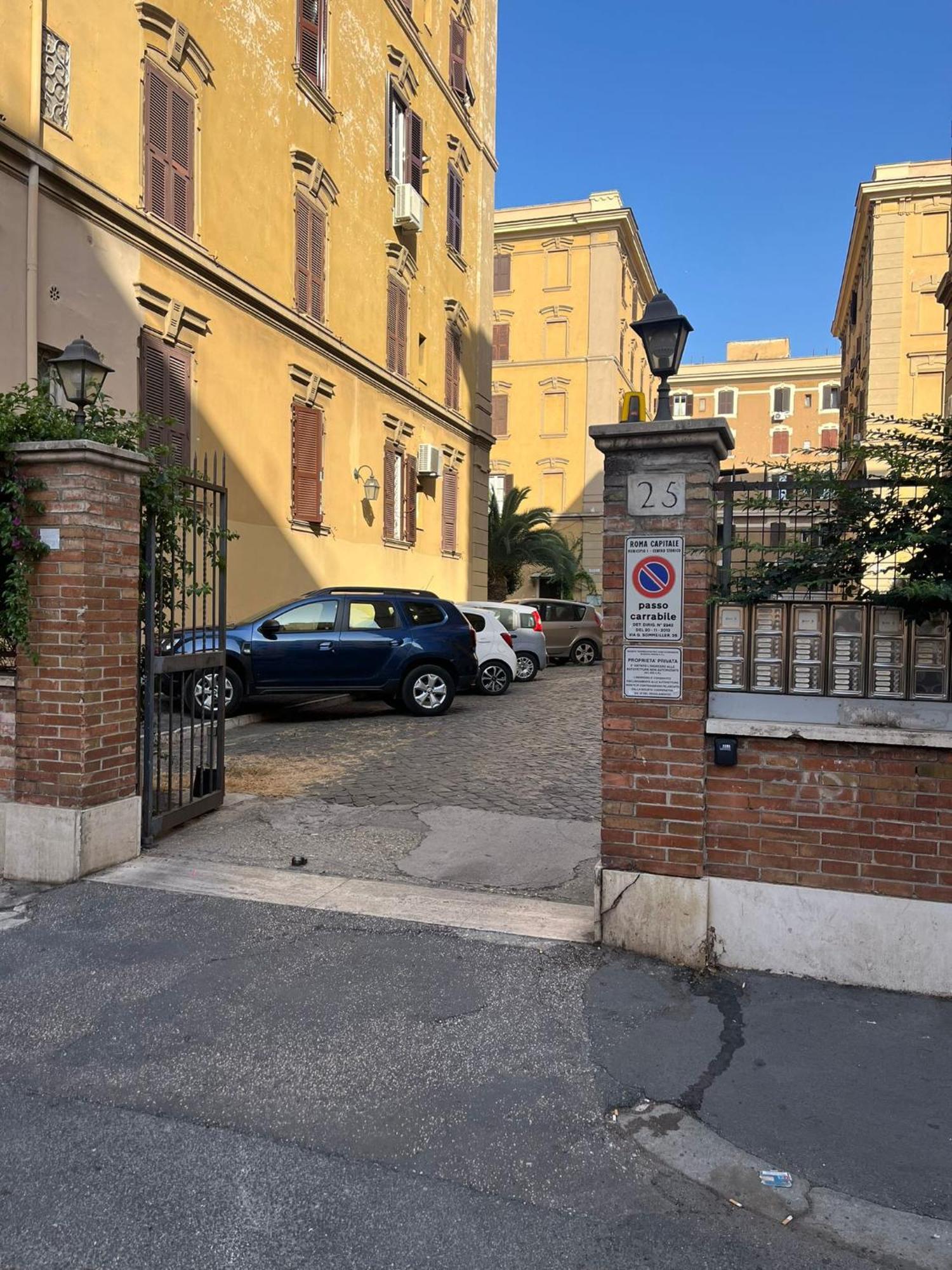 Roma Central Apartment San Giovanni Esterno foto